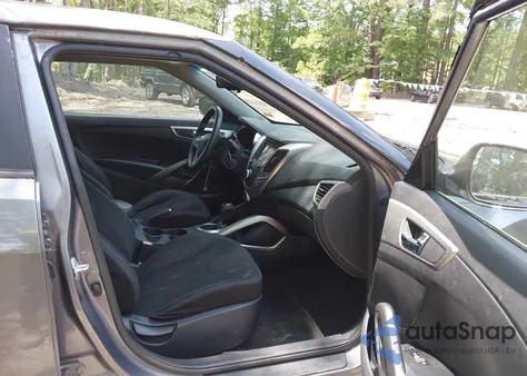 2012 Hyundai Veloster Base W/Black из США, поврежденный, VIN KMHTC6AD3CU078547